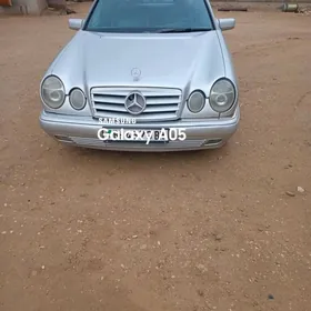 Mercedes-Benz E320 1997