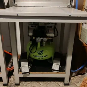 Станок для сборки альбомов