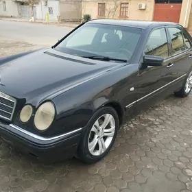 Mercedes-Benz E320 1997