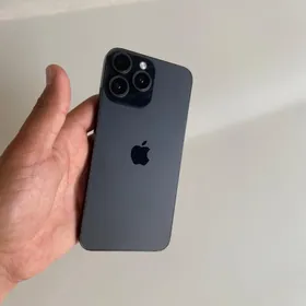 iPhone Xs dan 15 pro