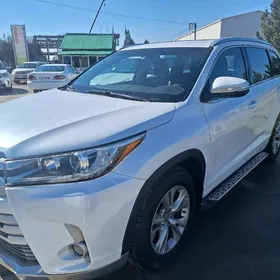 Toyota Highlander 2015