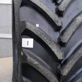 Traktor Teker 710/70R42