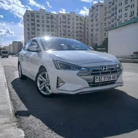 Hyundai Elantra 2019