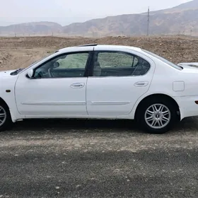 Nissan Maxima 2000
