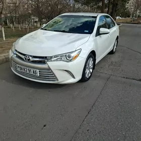Toyota Camry 2016