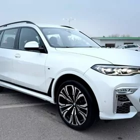 BMW X7 2022
