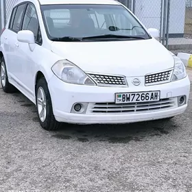 Nissan Versa 2007