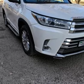 Toyota Highlander 2019