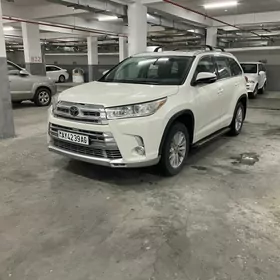 Toyota Highlander 2018