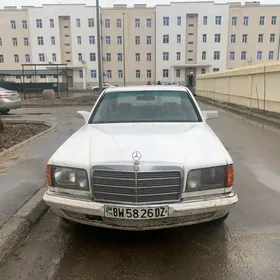Mercedes-Benz 300SE 1987