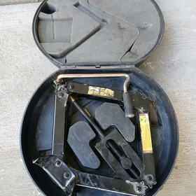 PEUGEOT damkyrat pežo пежо