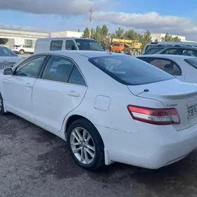 Toyota Camry 2010