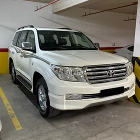 Toyota Land Cruiser 2011
