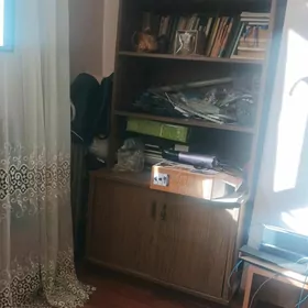 книжный шкаф