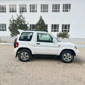 Mitsubishi Pajero 1999