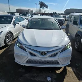 Toyota Camry 2022