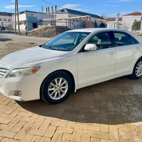Toyota Camry 2011