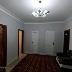 Мир 7/ 3  3 комнатная 2 этаж