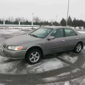 Toyota Camry 2000
