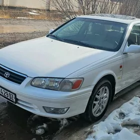 Toyota Camry 2001