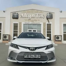 Toyota Camry 2018