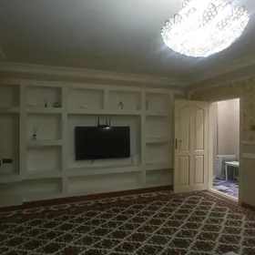 4 мкр 3 ком 1 этаж 62м2