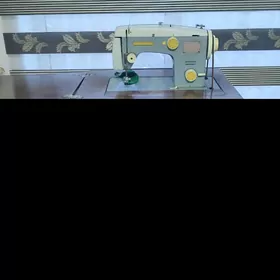 швейная машинка " веритас "