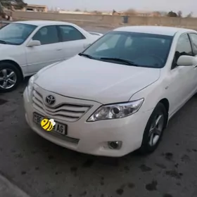Toyota Camry 2010