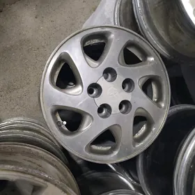 babyçga orak disga R15 morda