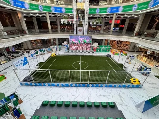 Aşgabatdaky söwda merkezlerde «Arkadag» — «Al-Nasr» oýnuna bagyşlanan fan-zonalar açyldy