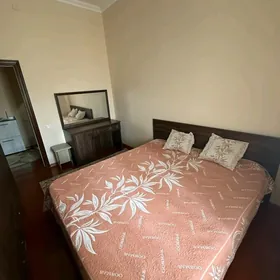 аренда 2 этаж 2 ком тихий двор