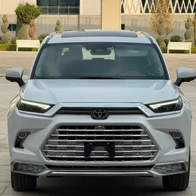 Toyota Highlander 2024