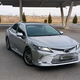 Toyota Camry 2022