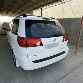 Toyota Sienna 2006