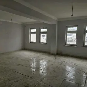 Satlyk 4/1. 1-Etazda Magazyn.