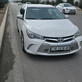 Toyota Camry 2016