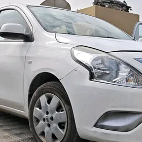 Nissan Sunny 2023