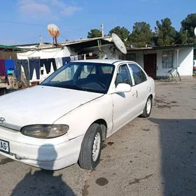 Hyundai Accent 2000