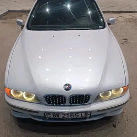 BMW E39 2001