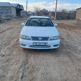 Nissan Cefiro 1995