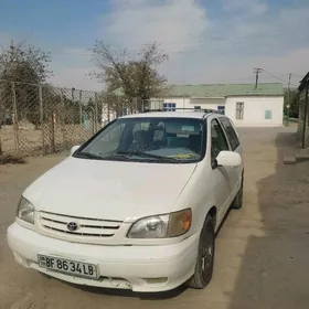 Toyota Sienna 2002