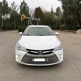 Toyota Camry 2017