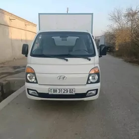 Kia Bongo 2013