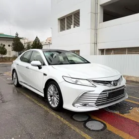 Toyota Camry 2022