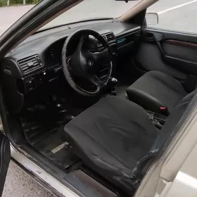 Opel Vectra 1992