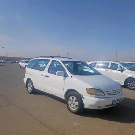 Toyota Sienna 2002