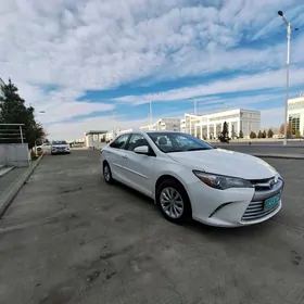 Toyota Camry 2016