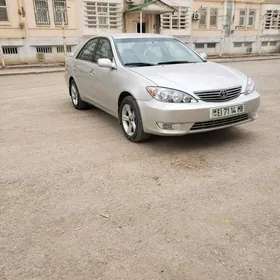 Toyota Camry 2004
