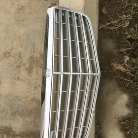 Mersedes E350 oblisowka