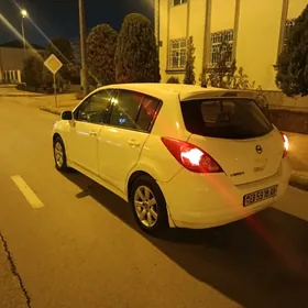 Nissan Versa 2009